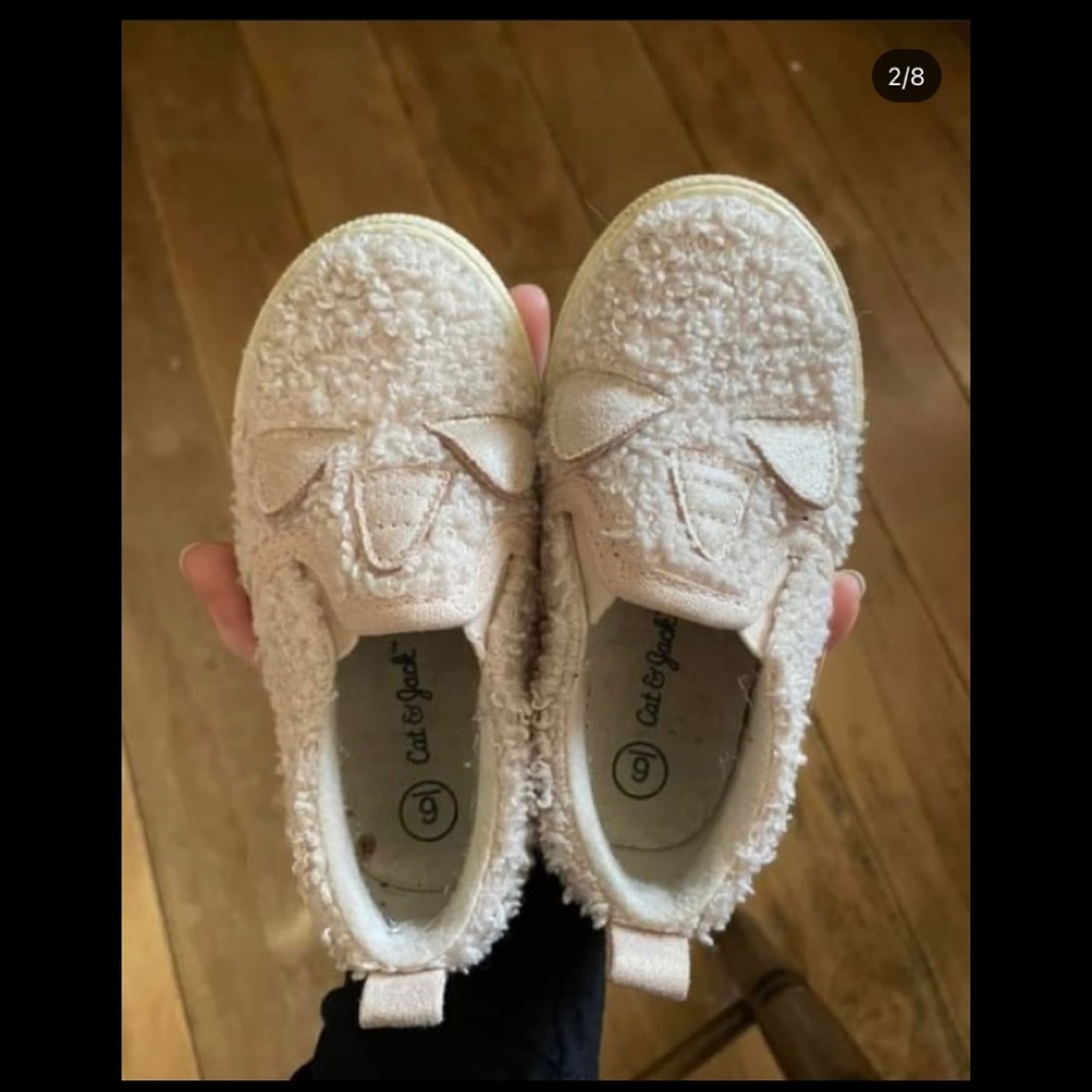 White slipper shoes